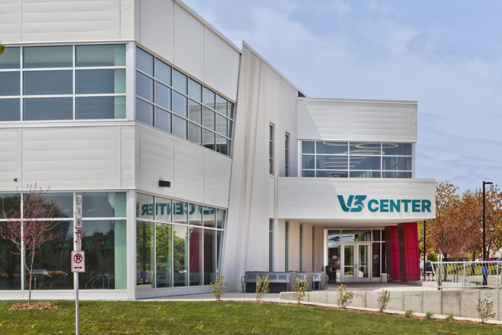 050624 V3 Sports 05c