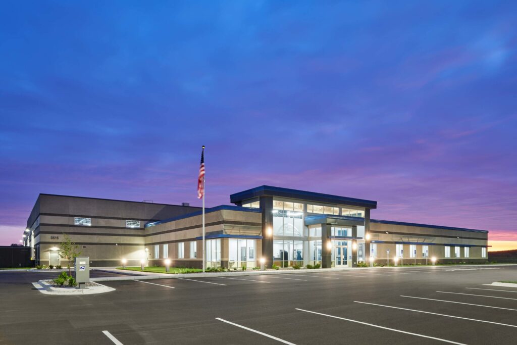 200911-McLeod-02-L-scaled