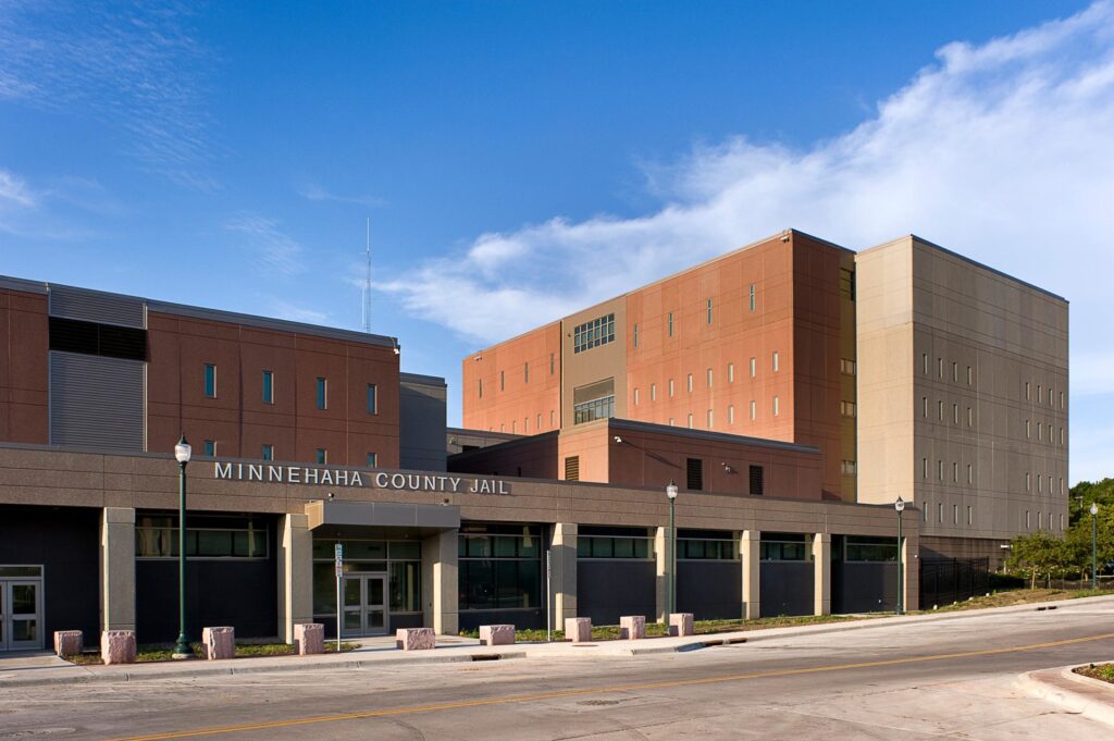 Minnehaha-County-Jail-Expansion-Exterior-649